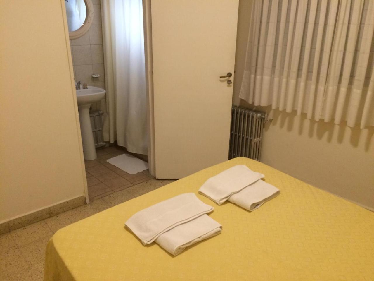 Hotel Pico เคเนรัลปิโก ภายนอก รูปภาพ