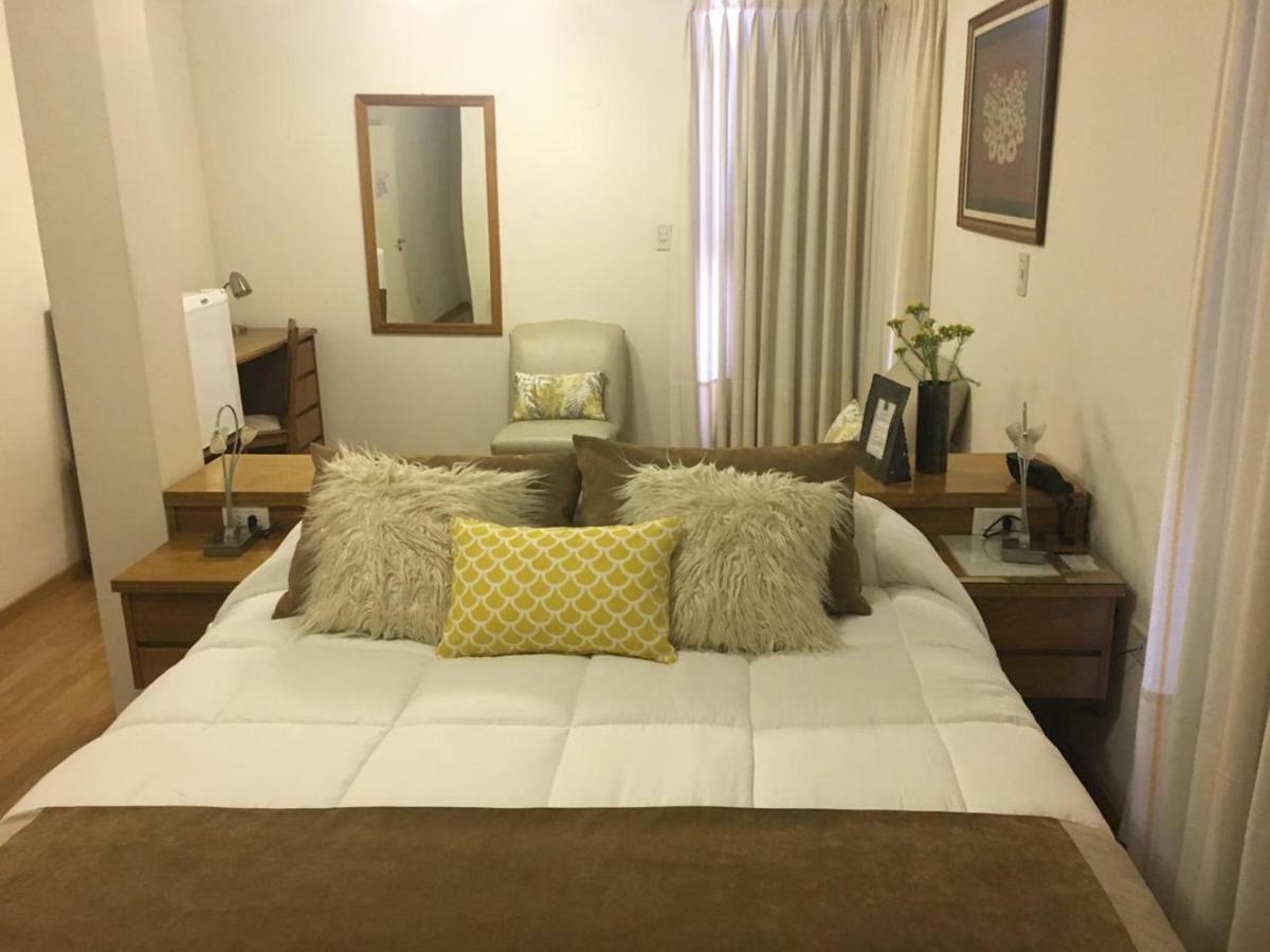 Hotel Pico เคเนรัลปิโก ภายนอก รูปภาพ